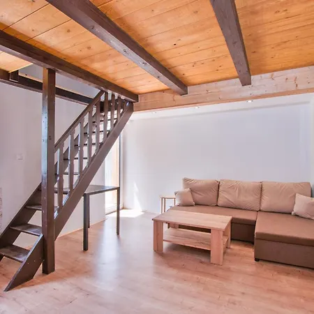 Apartment - Seniky